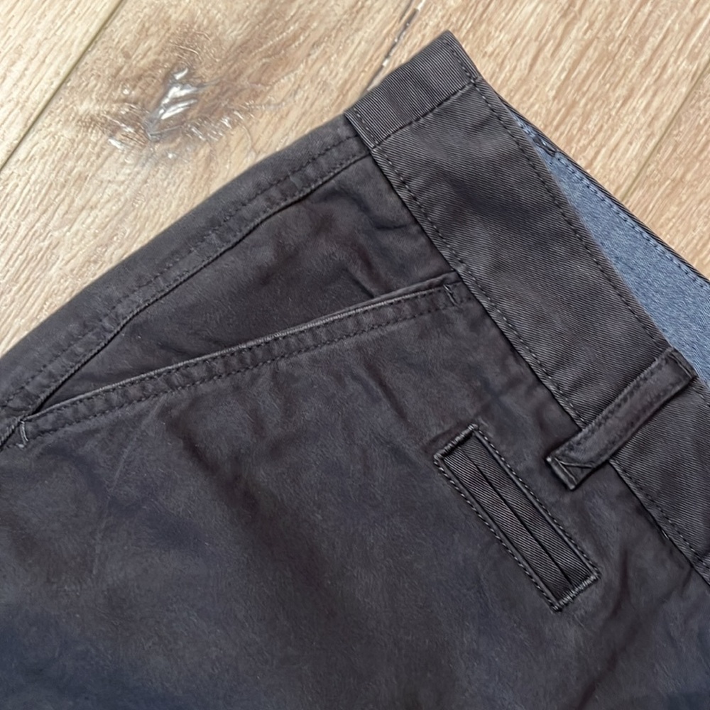 Eddie Bauer - NEW dark gray cuff short, Legend wash cotton, dark gray, 10. - Picture 3 of 10